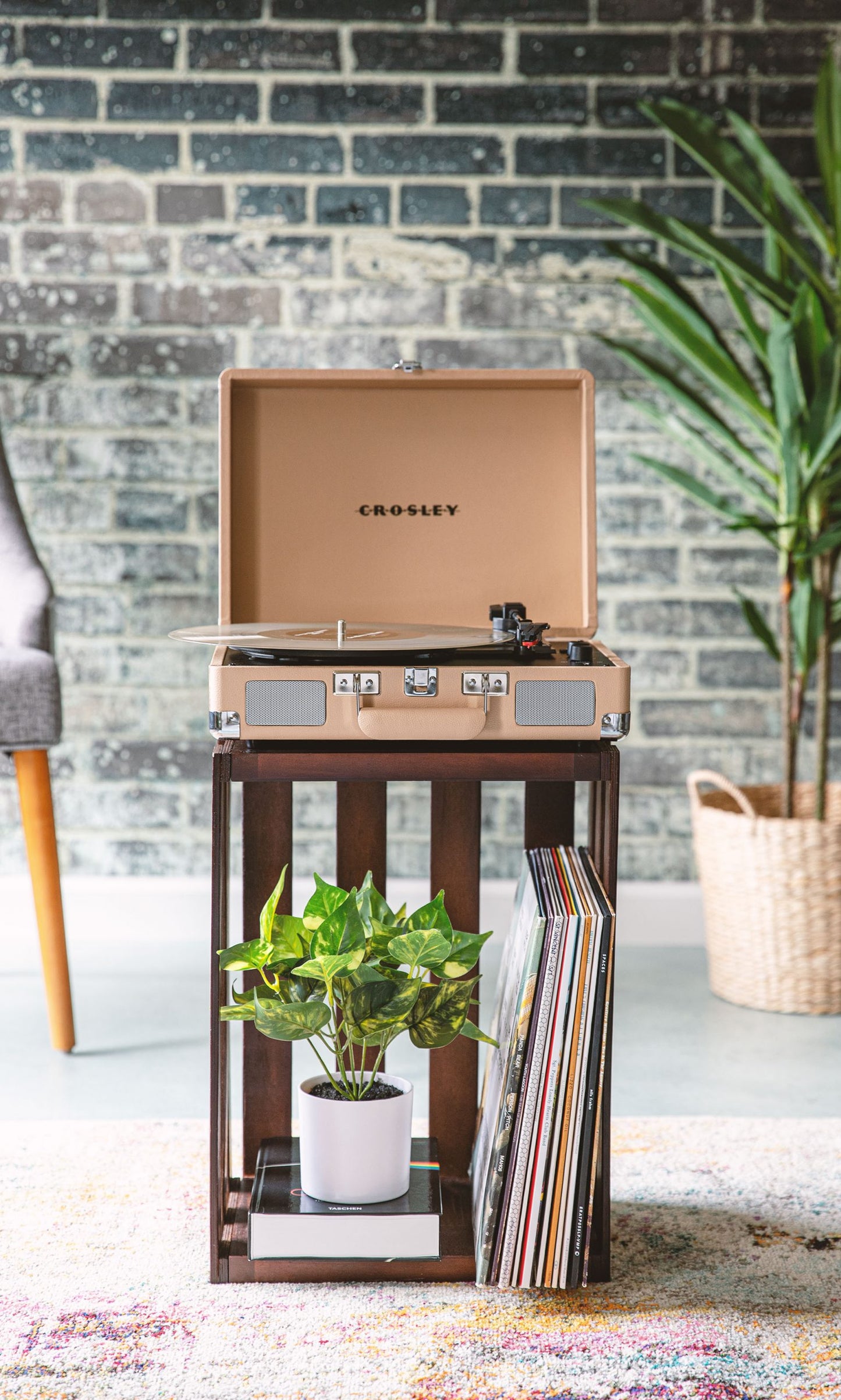 CROSLEY Crosley Cruiser Light Tan - Bluetooth Turntable & Record Storage Crate