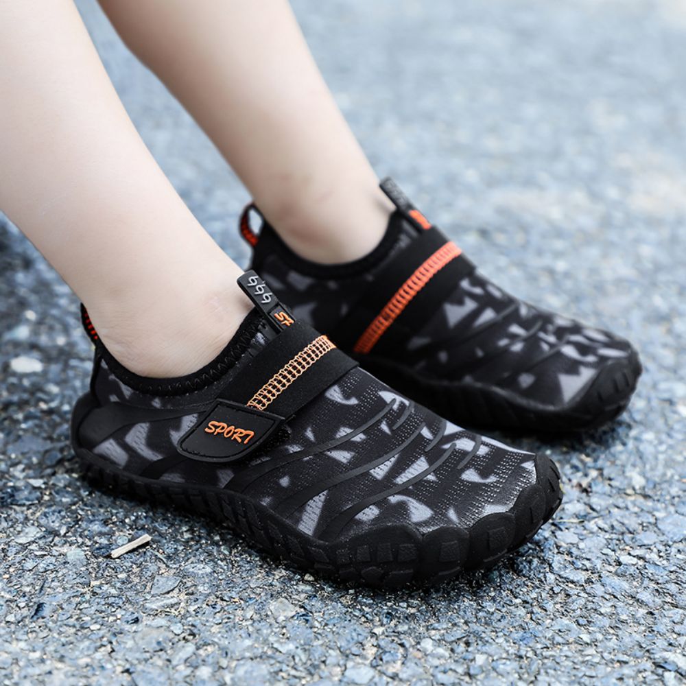 Kids Water Shoes Barefoot Quick Dry Aqua Sports Shoes Boys Girls (Pattern Printed) - Black Size Bigkid US5.5 = EU37