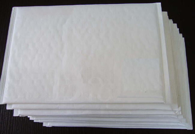 50 Piece Pack - 22.5cm x 15cm White Bubble Padded Envelope Bag Post Courier Shipping SMALL Self Seal